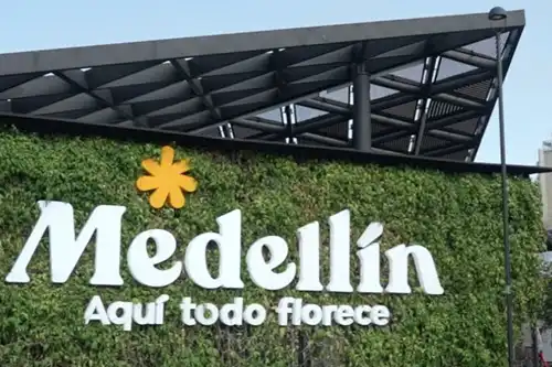 Avisos, Acrílico, Medellín, Publicidad, Impresión, Medellín, avisos luminosos en Medellín,