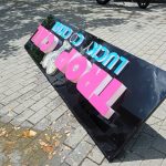 Reparación de letras corpóreas iluminadas en Medellín